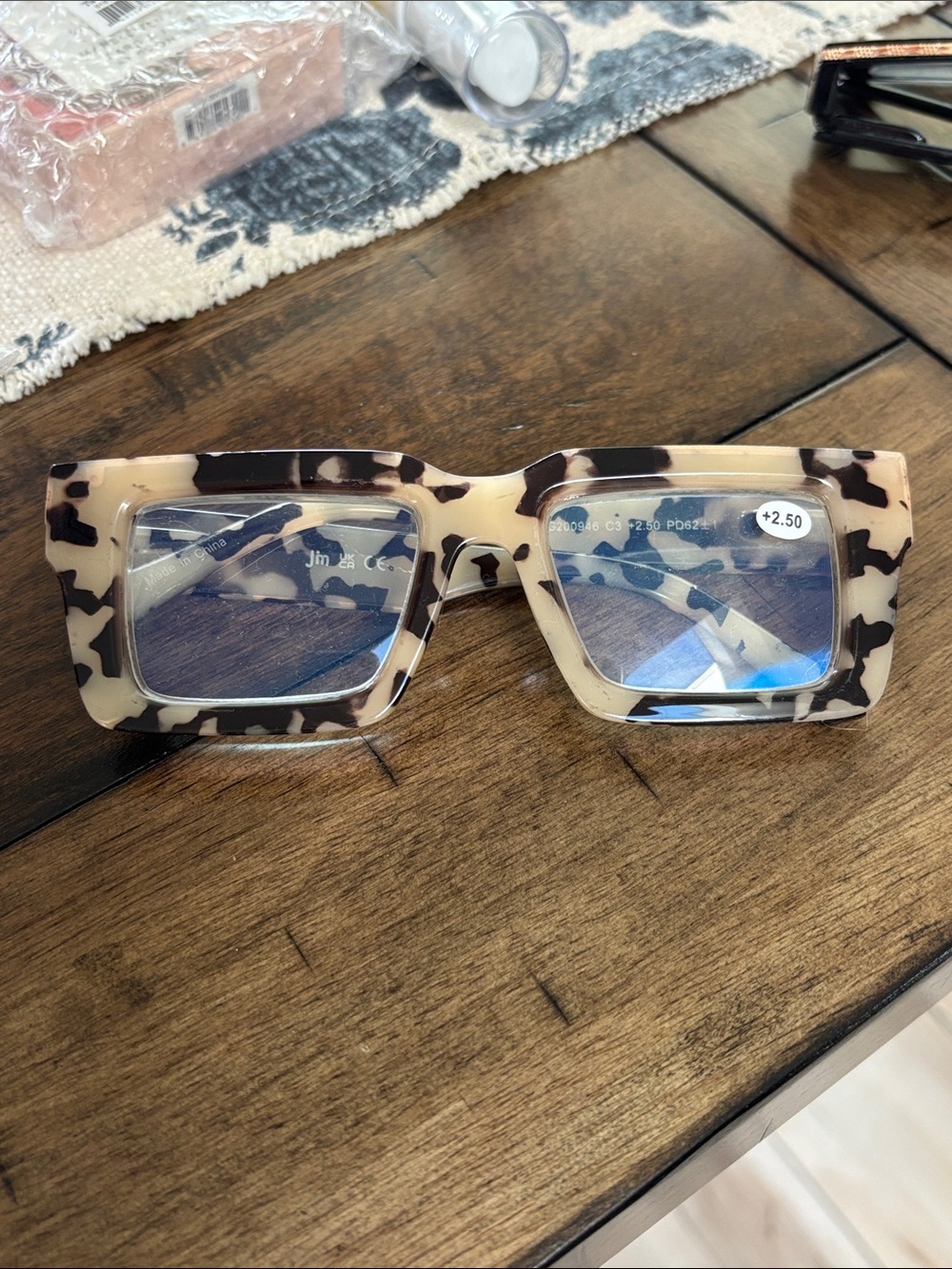 Brown and Cream  Tortoiseshell Square Reading Glasses +2.50